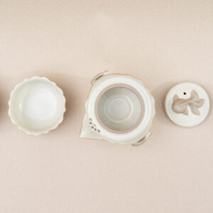Porcelain Teapot Set with Infuser - Fish Lid, Lucky Cloud Handle & 2 Cups Inteaviva